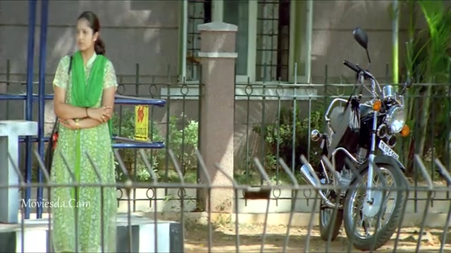 Mounam Pesiyadhe 2002 HD Sample.mp4