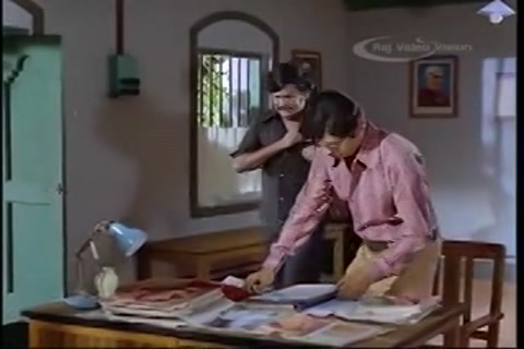 Aarilirunthu Arubathu Varai (1979) Sample.mp4